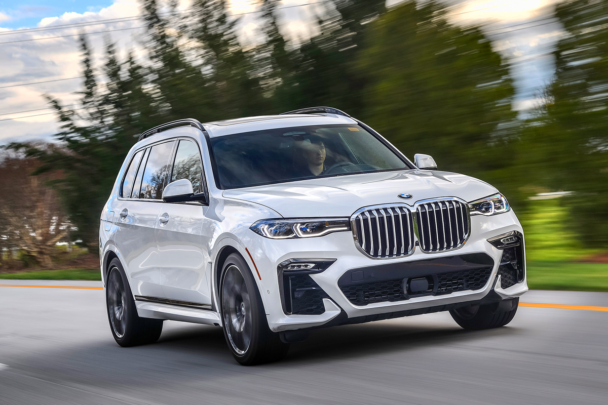 Из двух миров: обзор BMW X7